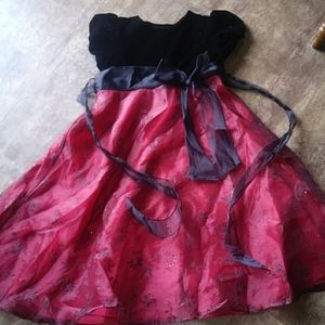black and red holiday dress